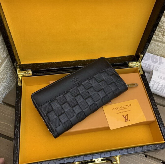 lu wallet-003